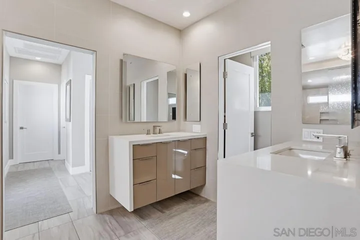Primary Bath/Spa