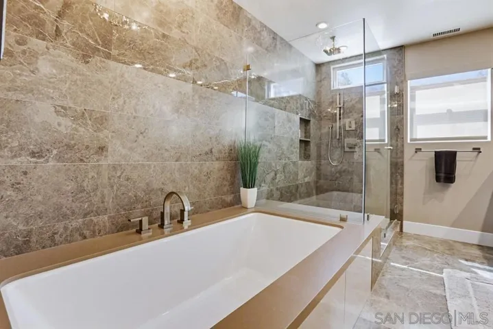 Primary Bath/Spa 2