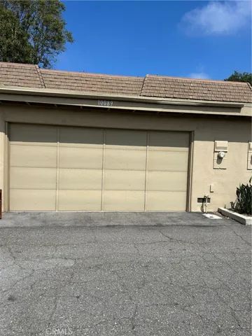 2 Car Garage