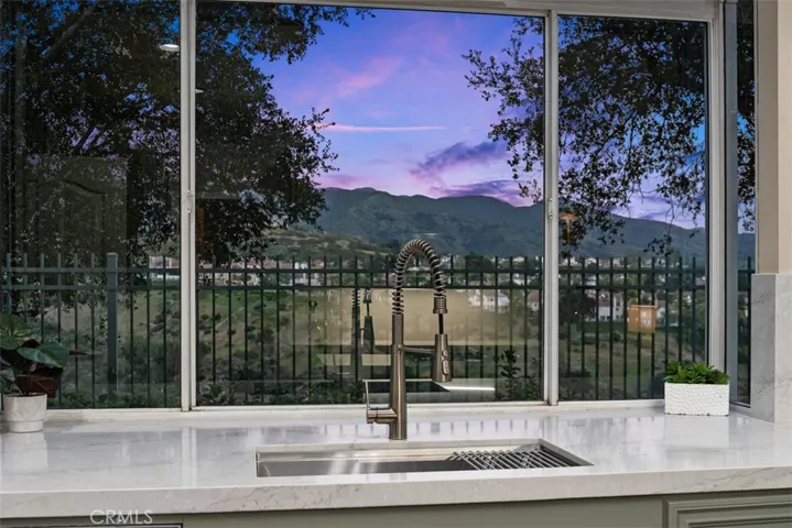 5 Highpoint, Rancho Santa Margarita, California 92679