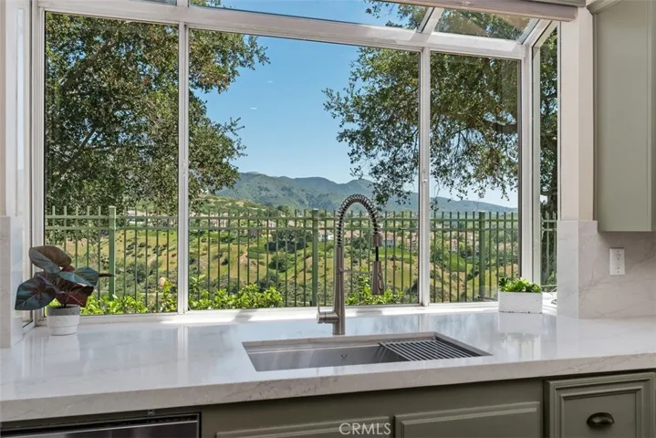 5 Highpoint, Rancho Santa Margarita, California 92679