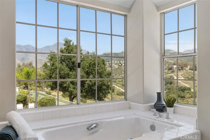 5 Highpoint, Rancho Santa Margarita, California 92679