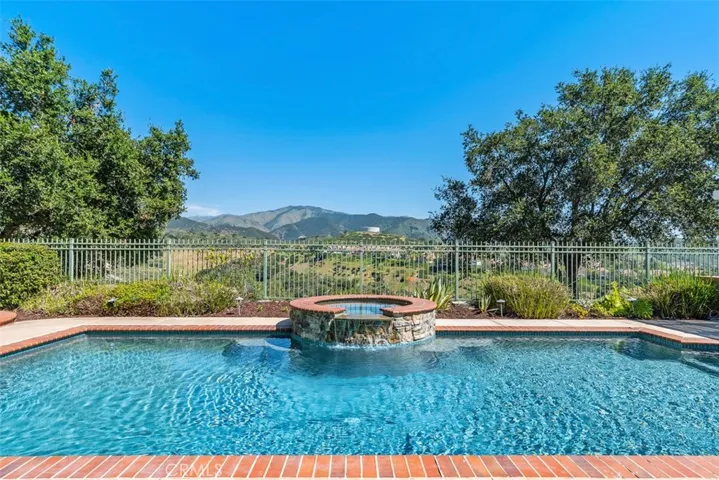5 Highpoint, Rancho Santa Margarita, California 92679