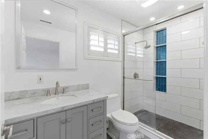 Primary ensuite bathroom