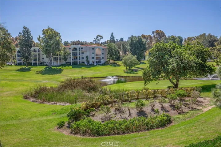 WELCOME HOME TO 5510-2G Paseo Del Lago W. Laguna Woods