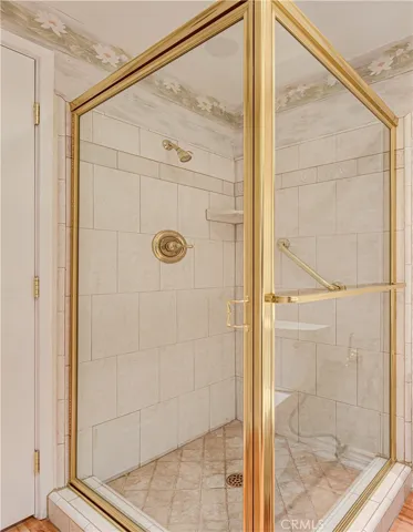 Second Bathroom or Guest Bathroom walk in shower