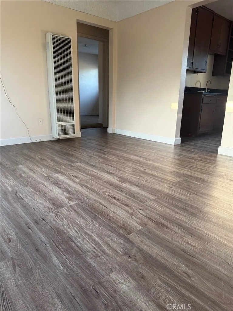 Living Room (Back Unit)