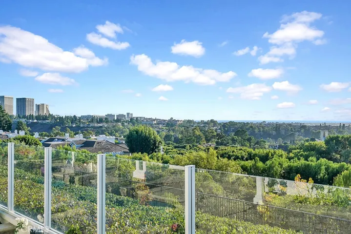 17 Crooked Stick Drive, Newport Beach, California 92660