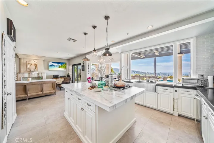 Chef ready Kitchen to Den.