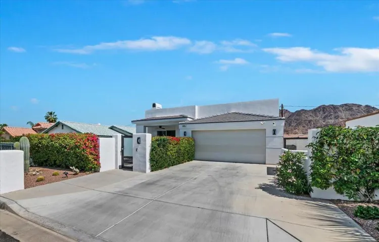 2 Door Garage
