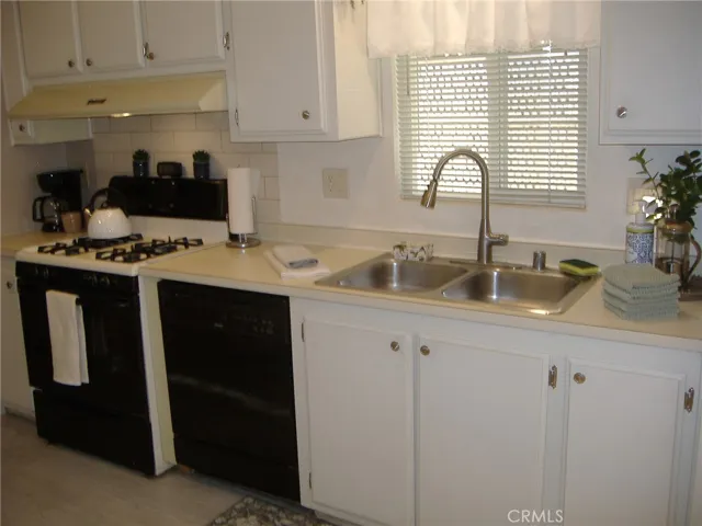 26078 Sago Palm, Homeland, California 92548