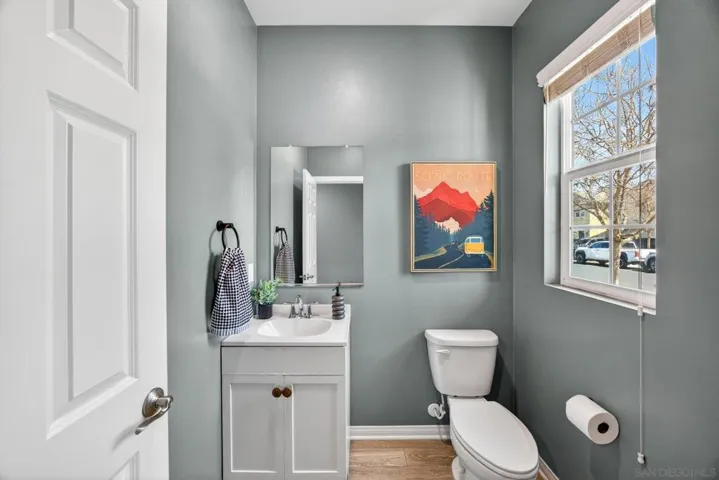 1254 White Oak, El Cajon, California 92020