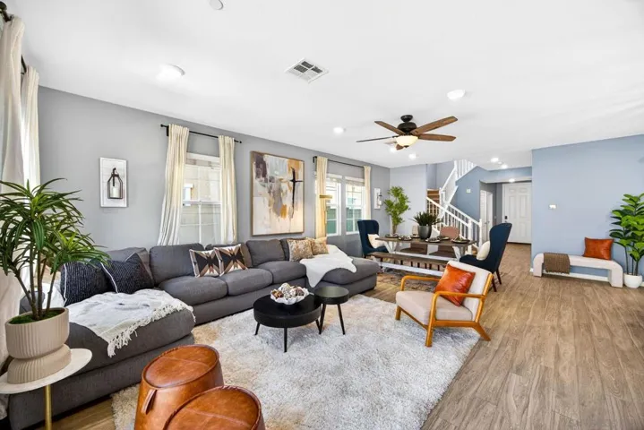 1254 White Oak, El Cajon, California 92020