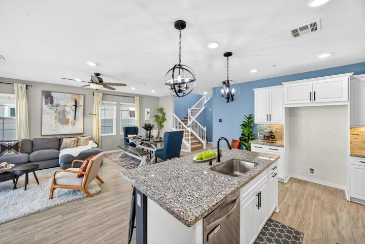 1254 White Oak, El Cajon, California 92020