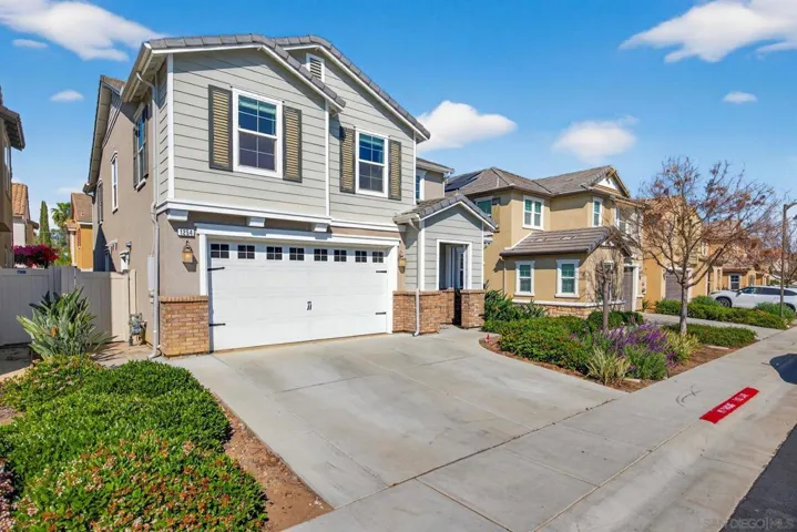 1254 White Oak, El Cajon, California 92020