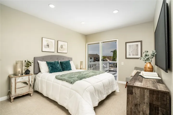 Upstairs Bedroom w/slider to huge front sun deck!