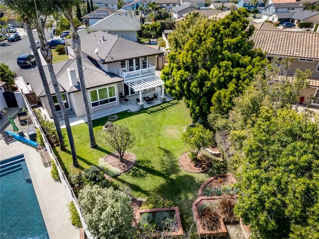 6561 Sabbicas Circle, Huntington Beach, California 92647