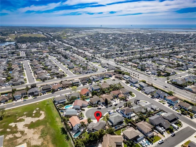 6561 Sabbicas Circle, Huntington Beach, California 92647