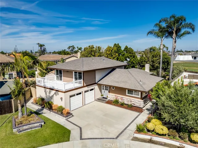 6561 Sabbicas Circle, Huntington Beach, California 92647