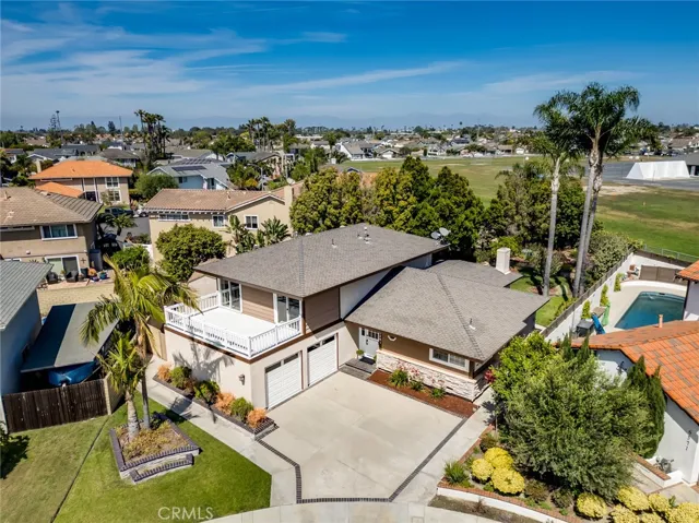6561 Sabbicas Circle, Huntington Beach, California 92647