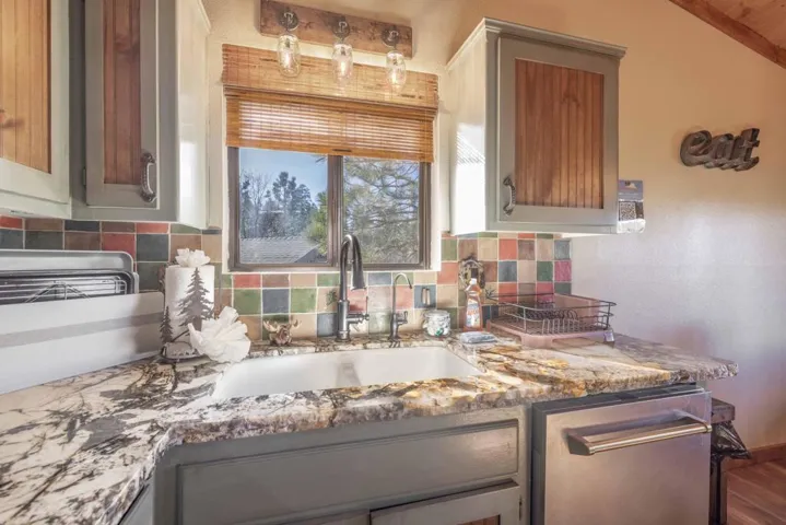 019_Kitchen 3