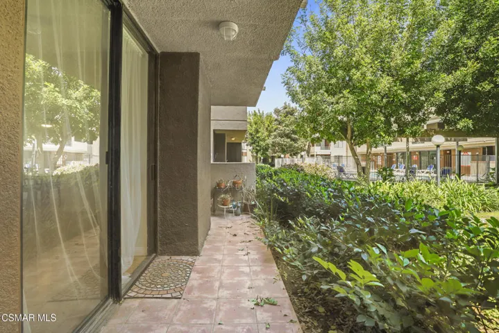 7826 Topanga Canyon Blvd Unit 103 Canoga