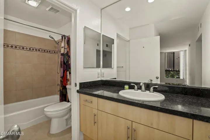 7826 Topanga Canyon Blvd Unit 103 Canoga