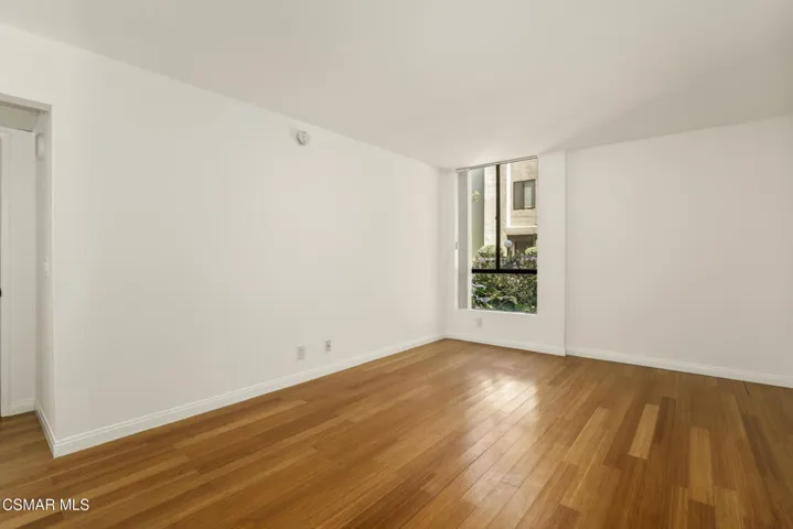 7826 Topanga Canyon Blvd Unit 103 Canoga