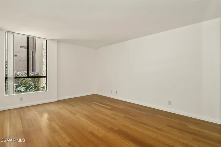 7826 Topanga Canyon Blvd Unit 103 Canoga