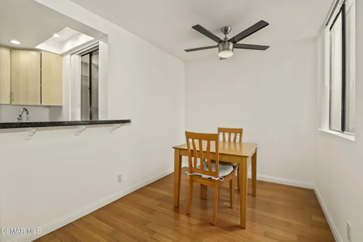 7826 Topanga Canyon Blvd Unit 103 Canoga