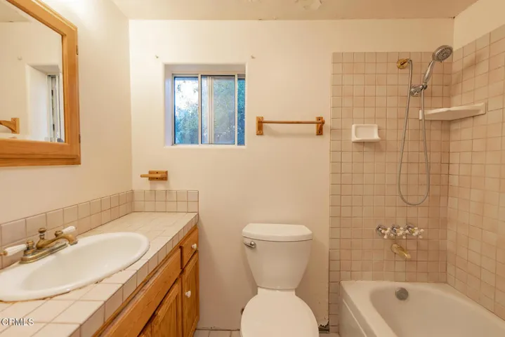 S8C_11954 Sulphur Mt_79