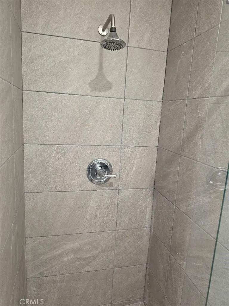 ADU* Shower