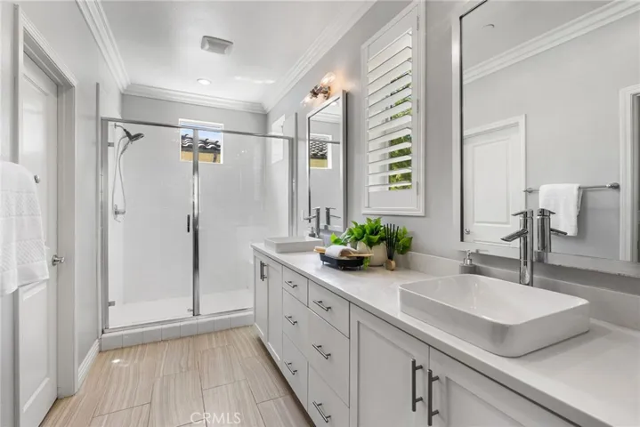 primary ensuite bathroom