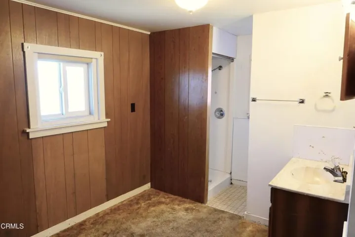 Back House  Bathroom