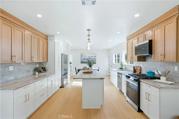 Kitchen 2