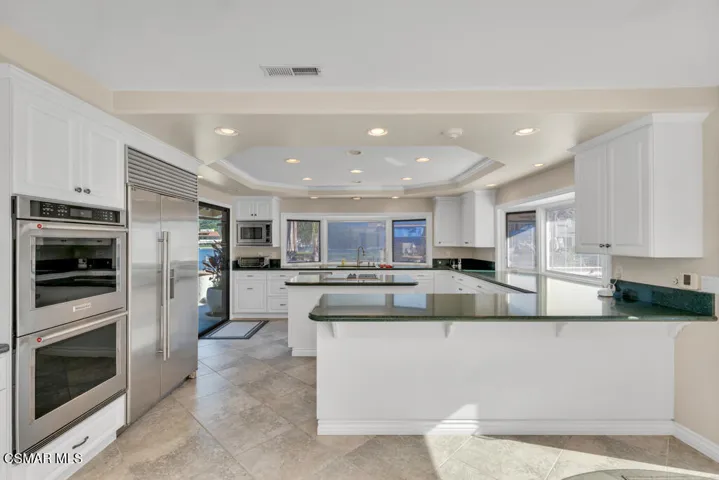 17 Kitchen 3