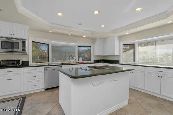 15 Kitchen 1