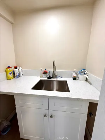 22433 Island, Carson, California 90745