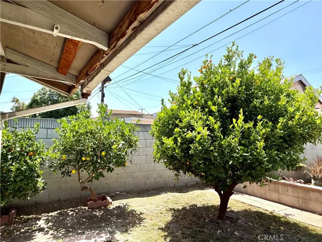 22433 Island, Carson, California 90745