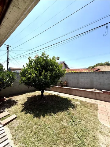 22433 Island, Carson, California 90745