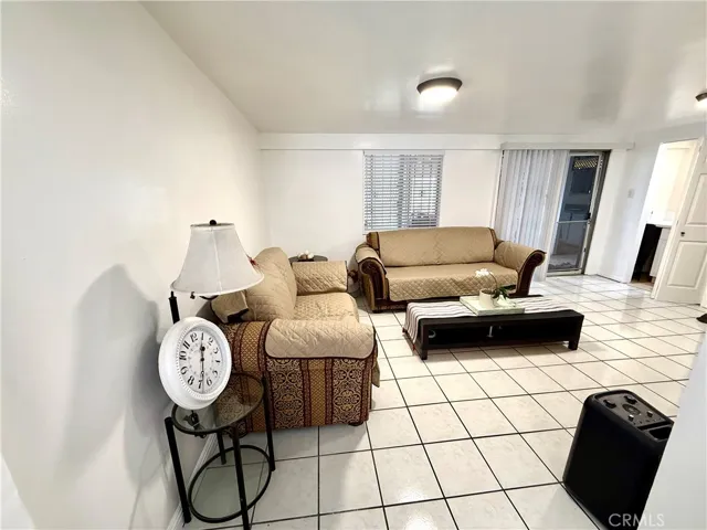 22433 Island, Carson, California 90745