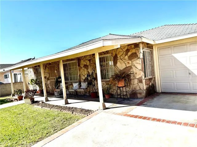 22433 Island, Carson, California 90745