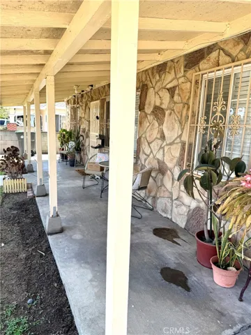 22433 Island, Carson, California 90745
