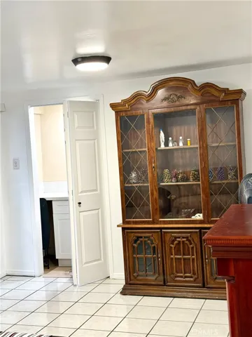22433 Island, Carson, California 90745
