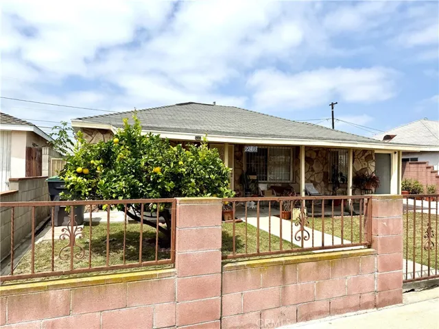22433 Island, Carson, California 90745