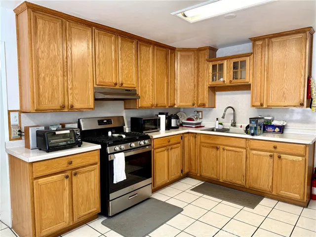 22433 Island, Carson, California 90745