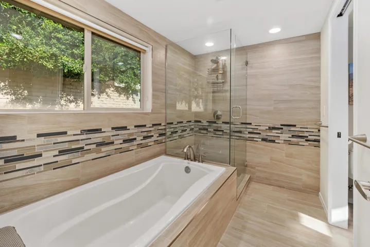 38_11659699_176078_176078-EI-138