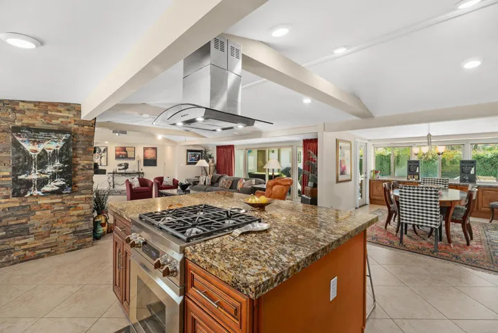 25_11659673_176078_176078-EI-125