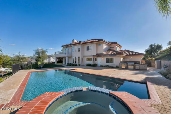 7111 Los Coyotes Pl- HsHProd-75