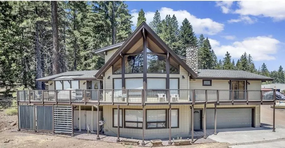 523 Peninsula Drive, Lake Almanor, California 96137